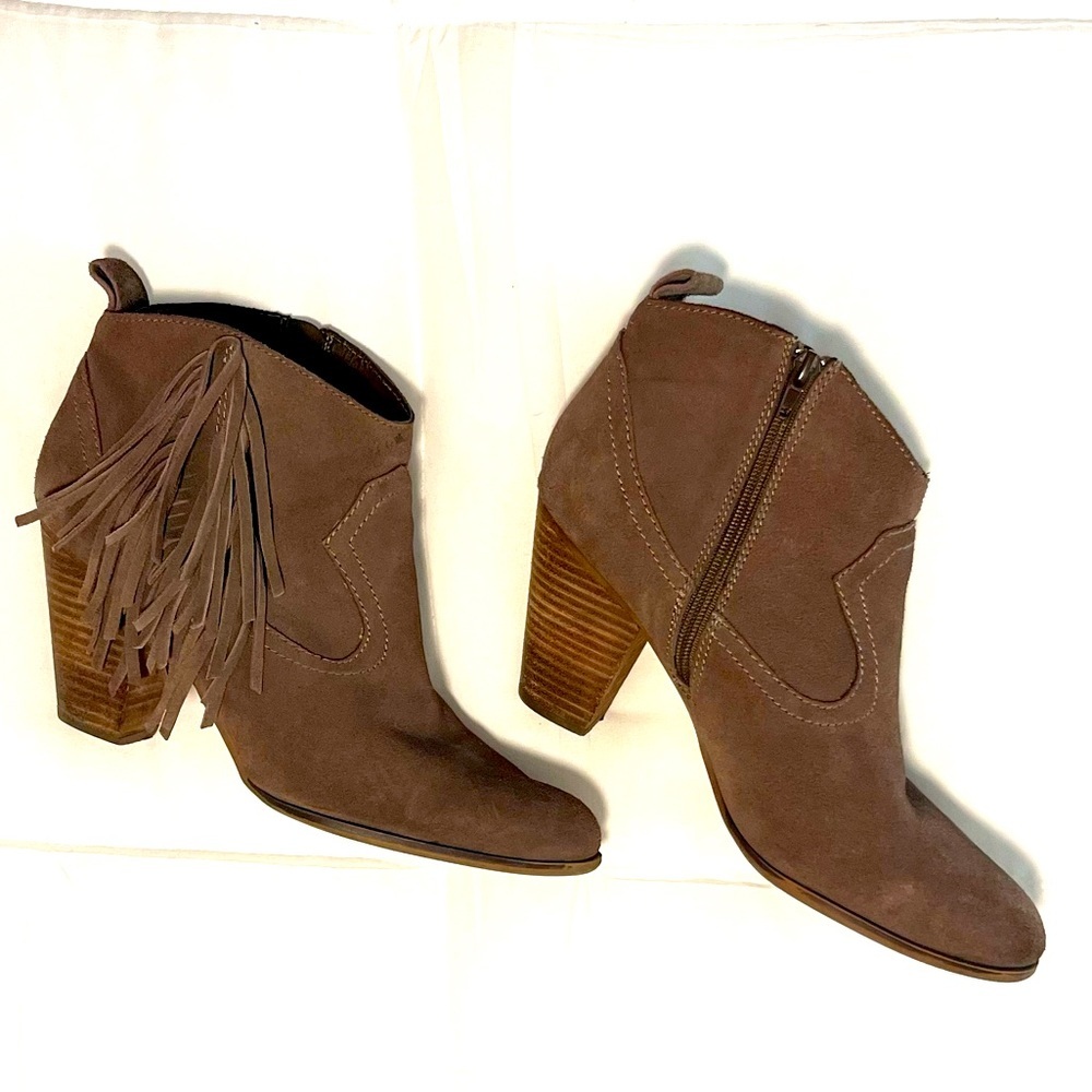 Steve Madden Ohio Suede Heeled Ankle Boots, Fringe, Size 10, Taupe, Brown, Fall